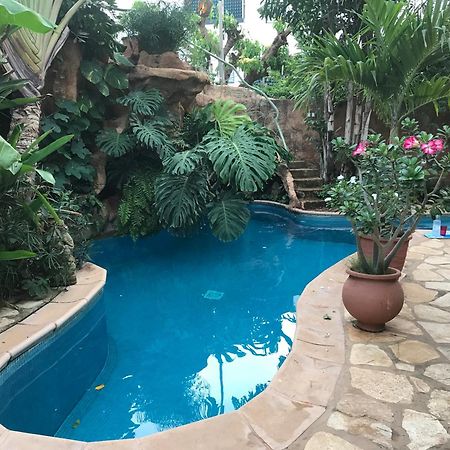 Ferienwohnung Tropical Oasis Ouakam Exterior foto